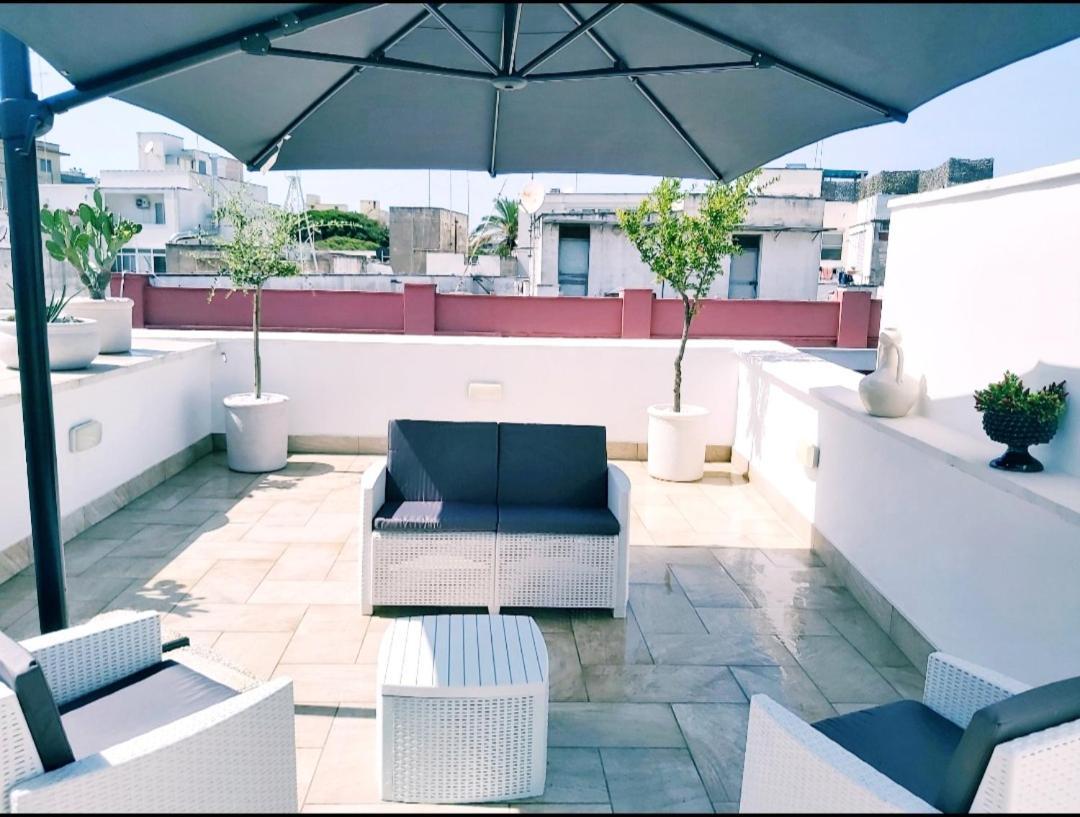 Dimora Asmara 11 15 Daire Brindisi Dış mekan fotoğraf
